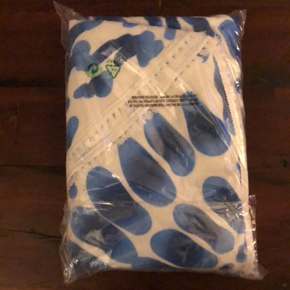 Enchante round towel - Picture 3 of 3